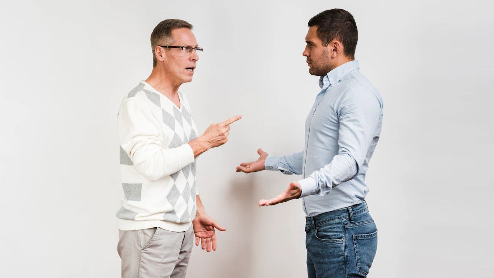 The Ethics of Persuasion: When to Convince Others and When to Compromise?
