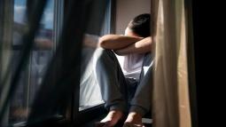 How to Help a Sibling That Is Suicidal?