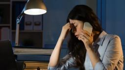 Disconnect to Reconnect: A Woman Bound by Relentless Notifications