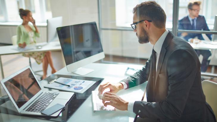 Using Blended Learning to Train Employees on Leadership