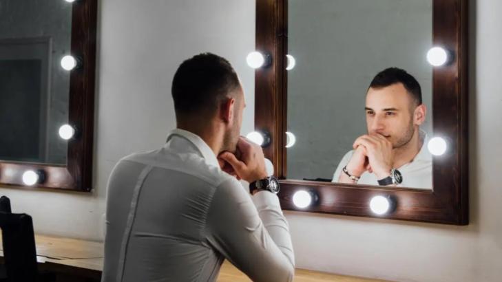 11 Narcissist Gaslighting Examples And Phrases They Always Use