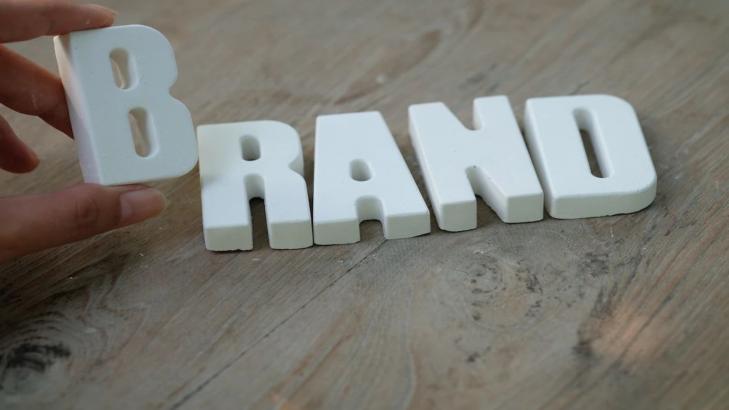 Building Your Brand: How to Create a Strong Identity and Stand Out from the Competition?