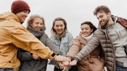 How to Live a Happy Social Life?