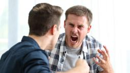 4 Alternatives to Aggressive Behavior That Make You Better and Happier