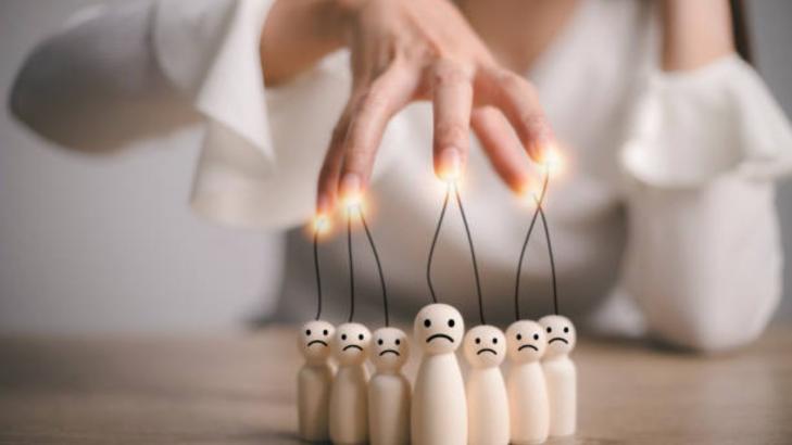 5 Differences between Persuasion and Manipulation of People