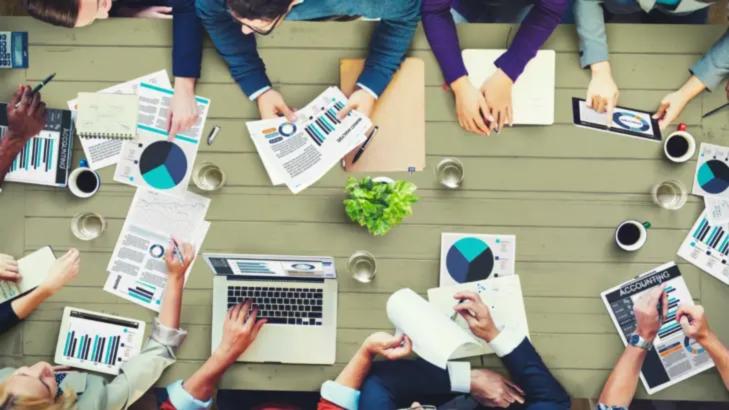 Why Copying Kills Your Brand: Lead with Vision, Win with Trust