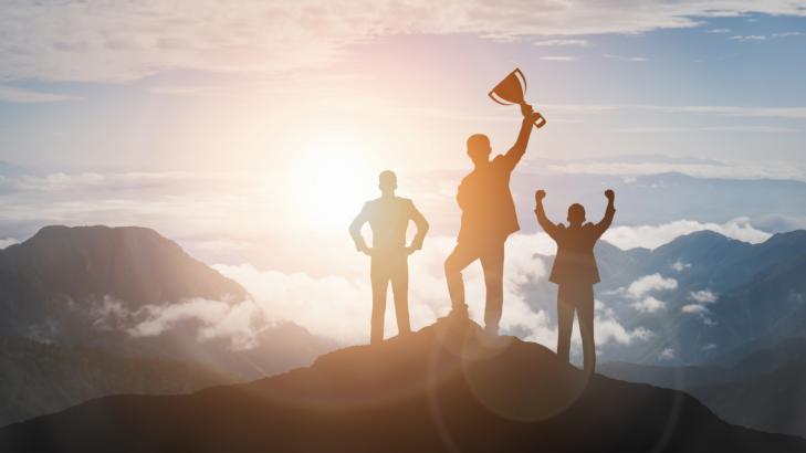 Strategies for Maintaining Long-Term Commitment to Goals and Plans